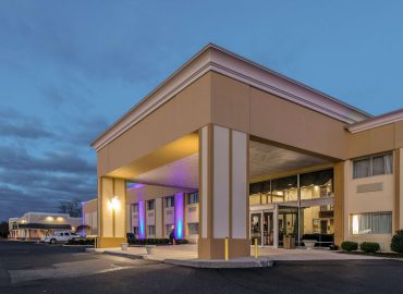 Comfort Inn Medford-Long Island