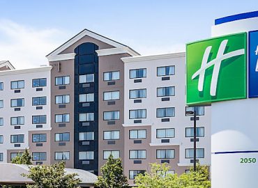 Holiday Inn Express Hauppauge-Long Island, an IHG Hotel